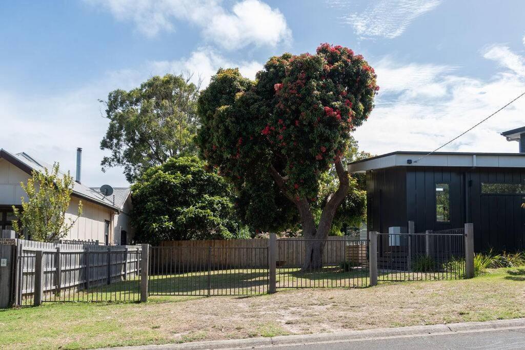 Flowering Gum House - Furry Friends Welcome Anglesea Exterior foto